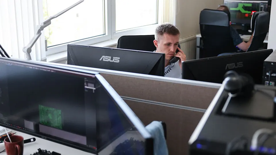 Исследование рынка показало, что российские компании не смогут полностью перейти на отечественное программное обеспечение до 2030–2031 годов, несмотря на планы властей ускорить импортозамещение и возможные новые ограничения для коммерческого сектора.