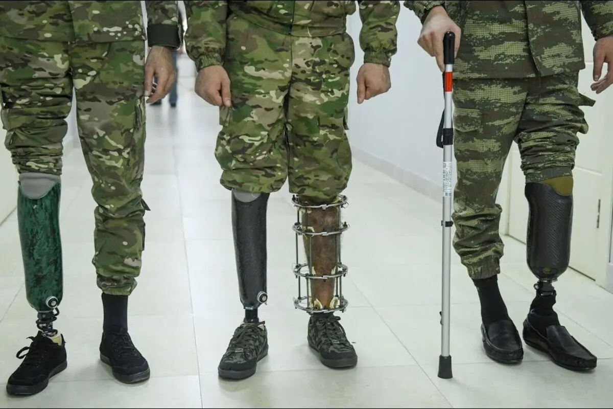 Минтруд предложил расширить действие квот на трудоустройство людей с инвалидностью, включая ветеранов СВО, на все структурные подразделения компаний. Бизнес предупреждает об ужесточении требований без компенсаций и льгот.