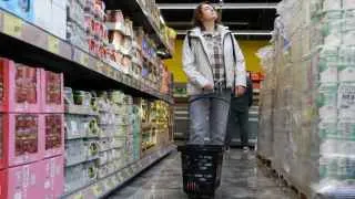 Глава военной разведки Швеции заявил, что российские власти занижают показатели инфляции и бюджетного дефицита, чтобы создать видимость устойчивости экономики на фоне санкций и военных расходов.