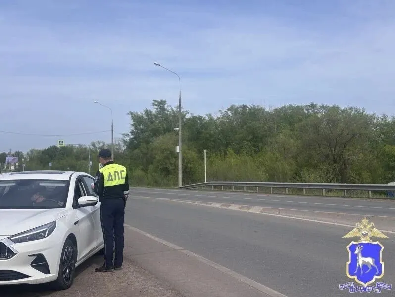 Сотрудники ГИБДД оперативно оценили ситуацию, оказали первую помощь, организовали объезд и отбуксировали неисправный автомобиль, оставшись до приезда родственников водителя.