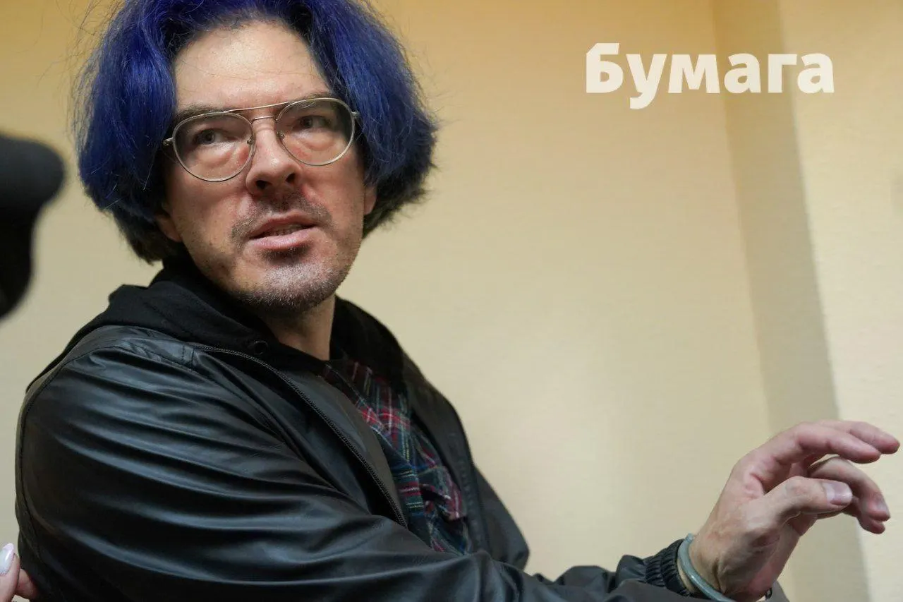 Эксперты оценят, на сколько лет выглядела девушка на фото и видео; ранее биологическая экспертиза указала возраст 15–17 лет, суд также назначил габитоскопию.