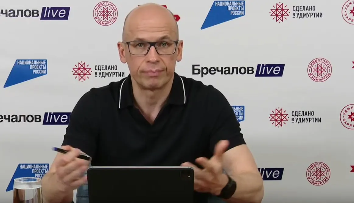 Глава Удмуртии заявил, что подрядчик Росавтодора в течение двух лет не устраняет замечания на трассе Ижевск — Елабуга; контракт планируют расторгнуть, новый заключить к концу июля.