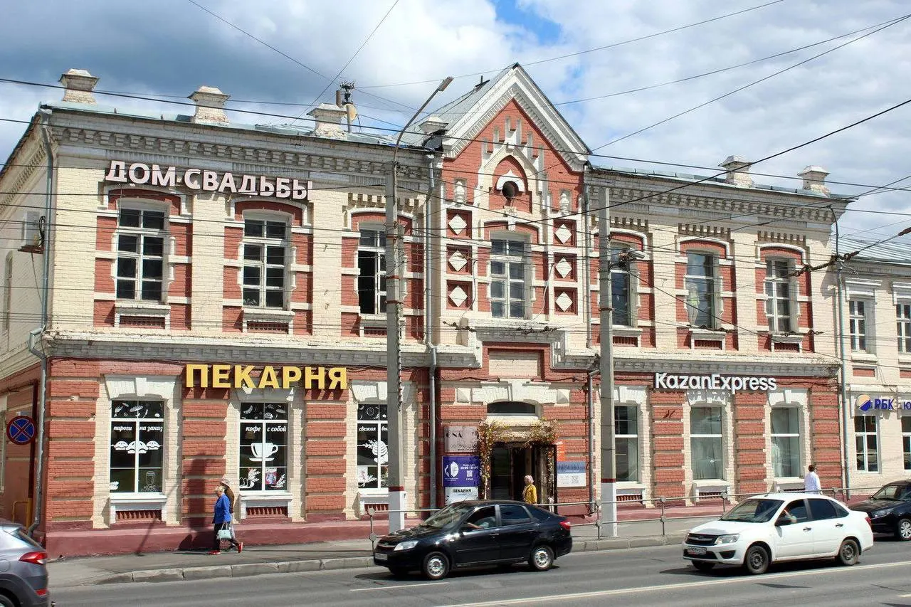 Правительство Чувашии передало Чебоксарско-Чувашской епархии РПЦ здание на улице Композиторов Воробьёвых, 14 в безвозмездное пользование до 1 апреля 2072 года. Местные жители в основном выступили против передачи и предлагали светское использование объекта.
