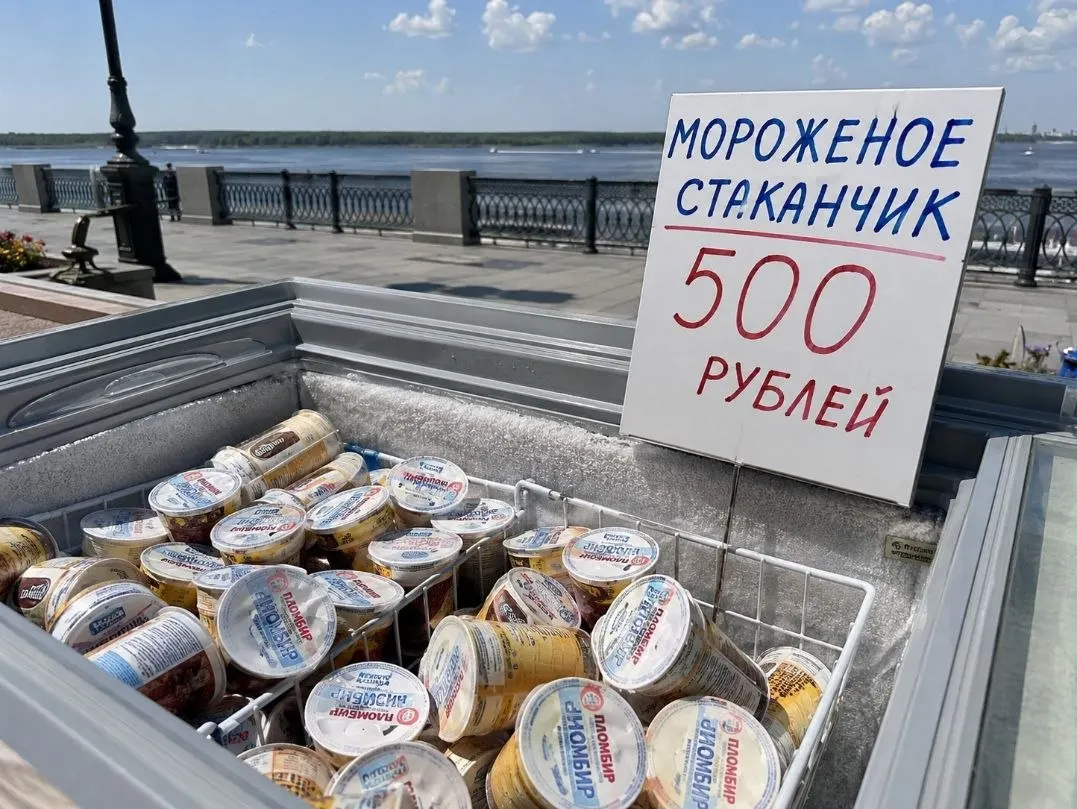 Депутатам предложили увеличить плату за коммерческие места на набережной Самары примерно в пять раз — это может сделать обычные покупки, вроде мороженого, слишком дорогими для многих жителей.