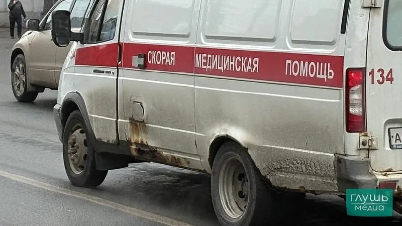 Из квартиры на 2-м Магнитном проезде в больницу доставили трёх взрослых и ребёнка с признаками отравления угарным газом. По предварительным данным, причиной могло стать нарушение работы газового оборудования, проводится проверка.