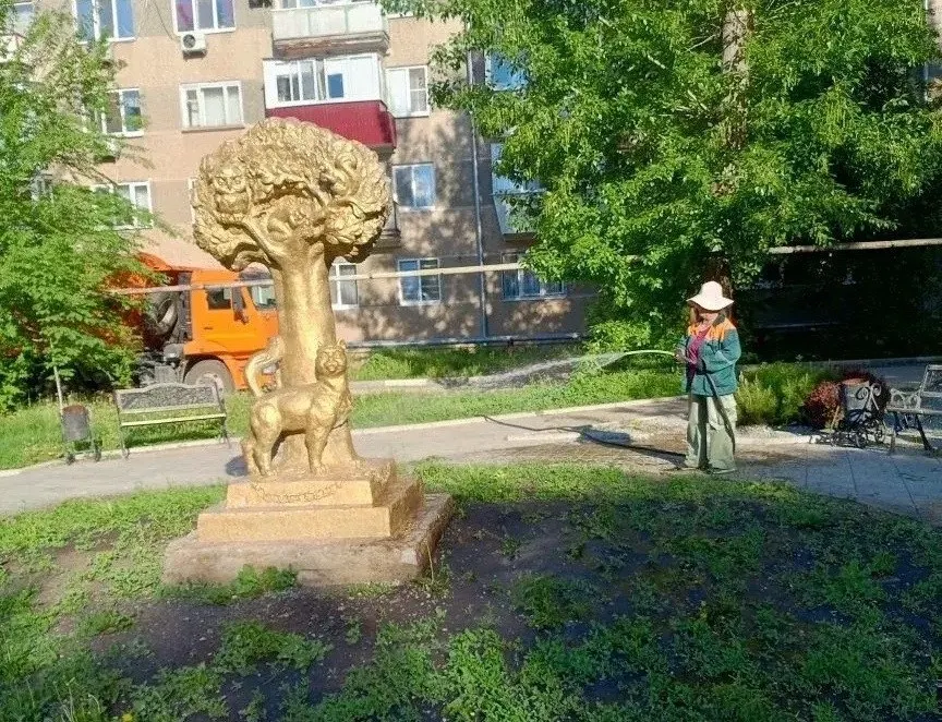 Следственный комитет возбудил уголовное дело против заместителя директора и начальника отдела кадров службы благоустройства — им вменяют мошенничество с использованием служебного положения по материалам УФСБ.
