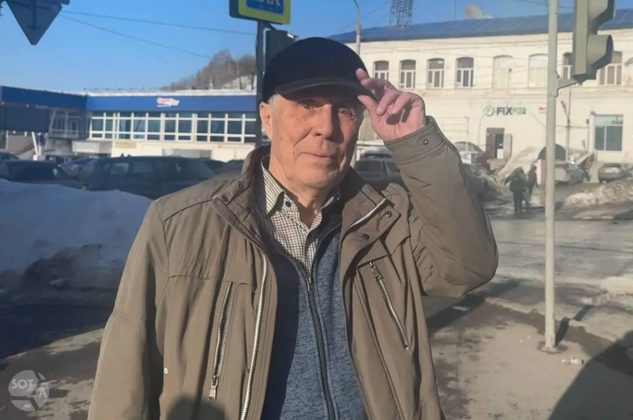 Пермский краевой суд отменил постановление о «неповиновении» в отношении Виктора Гилина, задержанного после одиночного пикета в Висиме. Другой штраф в 20 тыс. рублей по делу об «организации несогласованного мероприятия» остаётся в силе — Гилин намерен обжаловать решение в кассации.