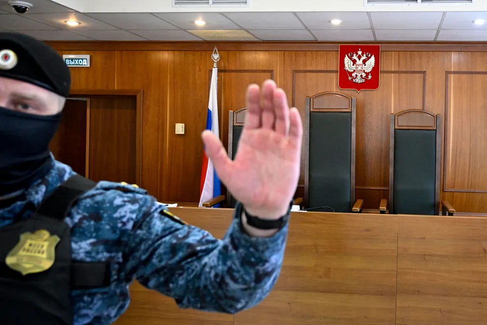 В конце апреля ведомство, которое ведёт учёт судимости, убрало из открытого доступа все данные с 2005 года. Эти таблицы и отчёты были ключом для аналитики репрессий, военной мобилизации и социальных тенденций — их исчезновение сильно ограничивает возможности журналистов, правозащитников и исследователей.