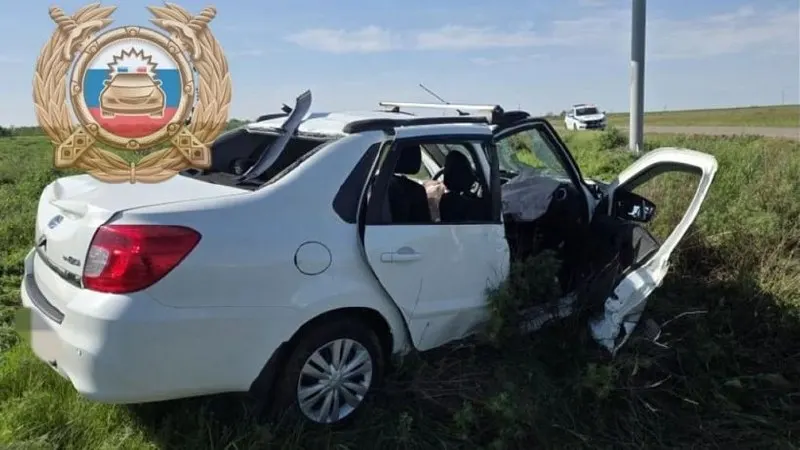 Утром 17 мая рядом с селом Норки водитель Datsun съехал с дороги и врезался в опору билборда; в больницу доставлены водитель и четыре пассажира.