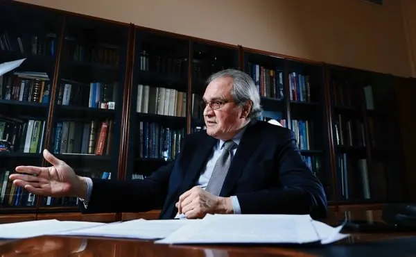 Валерий Фадеев заявил, что после признания иностранных вузов нежелательными с ними не стоит вести дела и лучше не учиться там, однако изучение их научных работ остаётся допустимым; при сомнениях он посоветовал учёным обращаться в ФСБ.