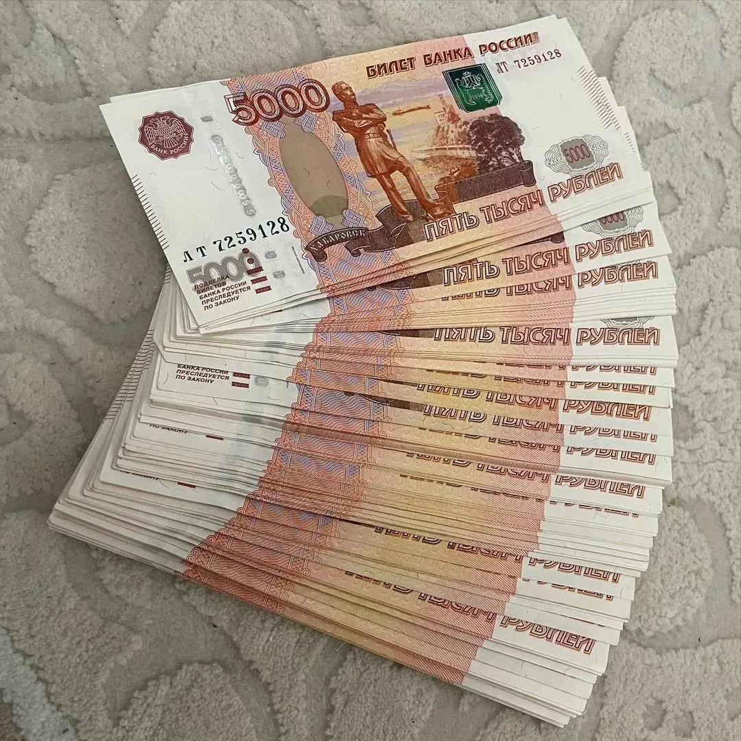 Депутаты предлагают внести в Трудовой кодекс норму о ежегодной премии, приуроченной к нерабочему Дню Весны и Труда. Размер выплаты должен быть не ниже среднего заработка, чтобы поддержать доходы граждан и частично компенсировать инфляцию.