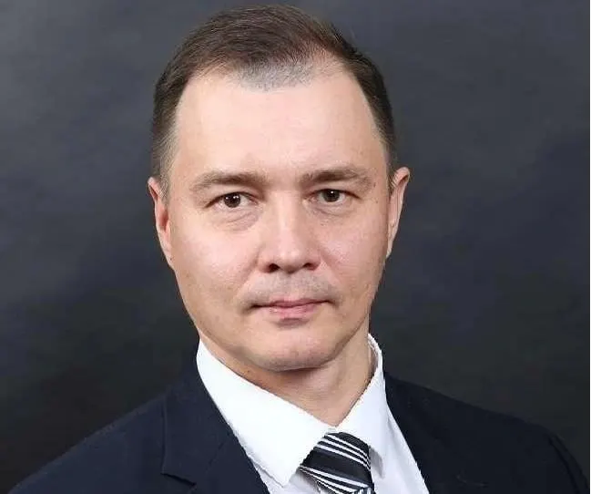 Бывший мэр Жигулёвска и экс-депутат сообщил, что не будет баллотироваться в новый состав областного парламента и назвал возможных кандидатов по своим округам.
