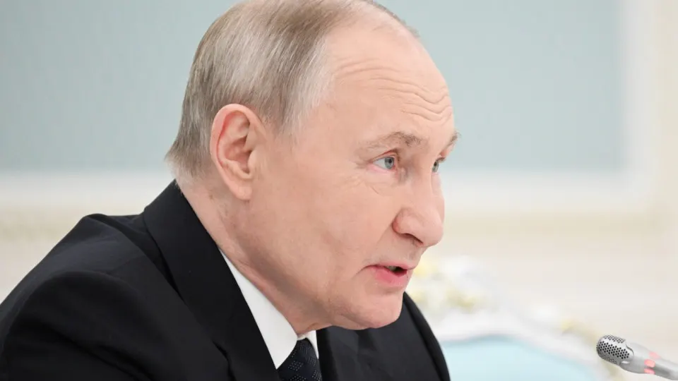 Замруководителя Миннауки заявил, что при текущей динамике число иностранных обучающихся в России может вырасти до полумиллиона к 2030 году. Одновременно фиксируется масштабная вербовочная кампания иностранных граждан для участия в боевых действиях, в ходе которой уже есть тысячи завербованных и погибших.