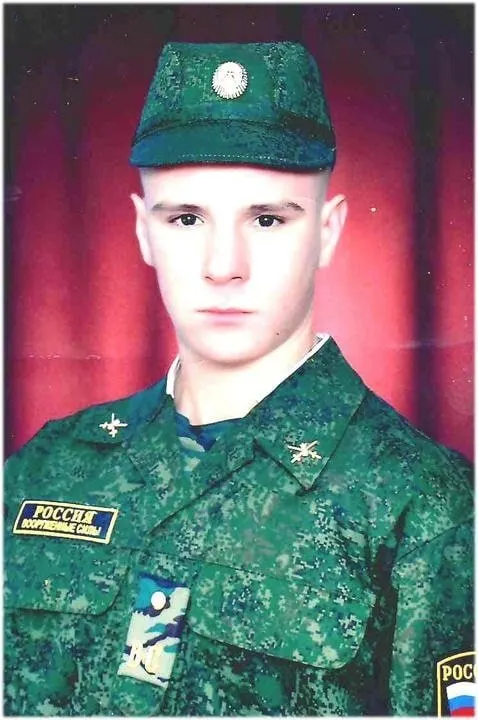Сергей Малашин (45) и Александр Борисов (33) погибли в мае; их гибель подтвердили местные власти.