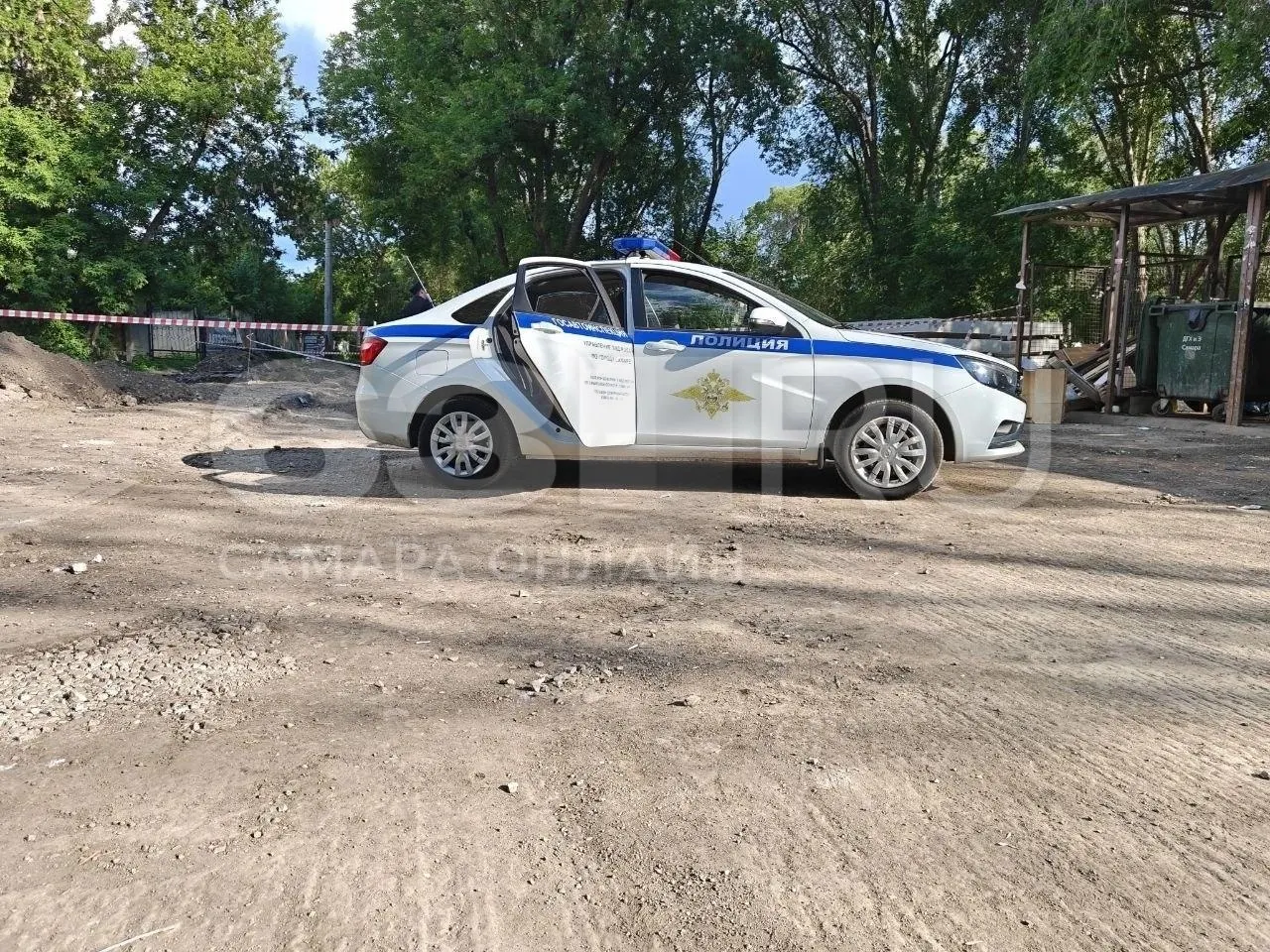 На улице Физкультурной в Тольятти утром нашли предполагаемые артиллерийские и миномётные снаряды. Полиция оцепила место, разминированием займутся профильные службы.