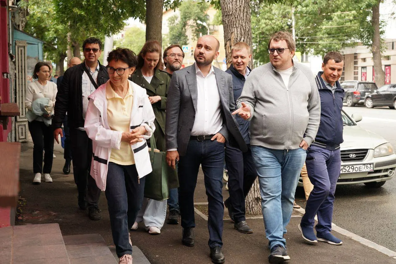 При обновлении состава градостроительного совета не включили Нину Казачкову — руководителя самарского отделения общества охраны памятников. Ранее она через суд добилась признания советского элеватора объектом культурного наследия.
