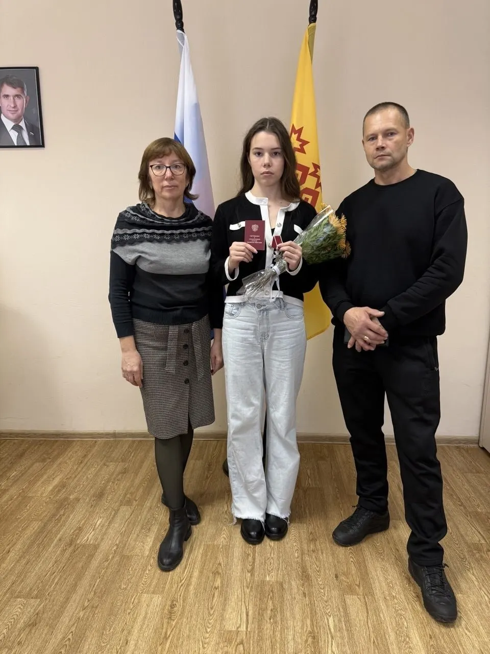 По опубликованным данным, 1730 жителей Чувашии погибли в ходе специальной военной операции. В числе погибших — Александр Романович Николаев из Чебоксар; вручение ордена дочери одного из погибших прошло 31 октября 2025 года. Соболезнуем родным и близким.
