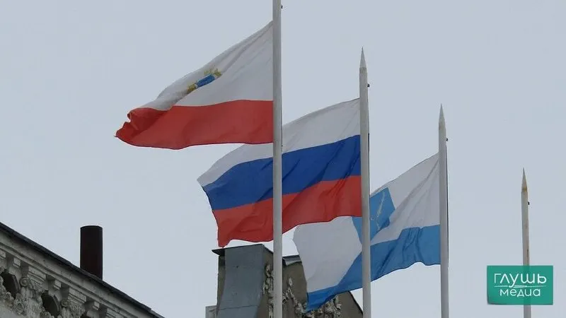 В Саратовской области 12 июня — выходной. 11 июня рабочий день сокращён на час, у пятидневников — выход с 12 по 14 июня; при шестидневке после праздника — возвращение на работу в субботу.
