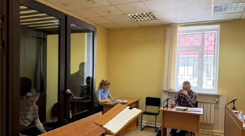 В Ижевске суд приговорил внука конструктора к 12 годам и шести месяцам строгого режима: он признал вину в убийстве спортсмена и угрожал его невесте.