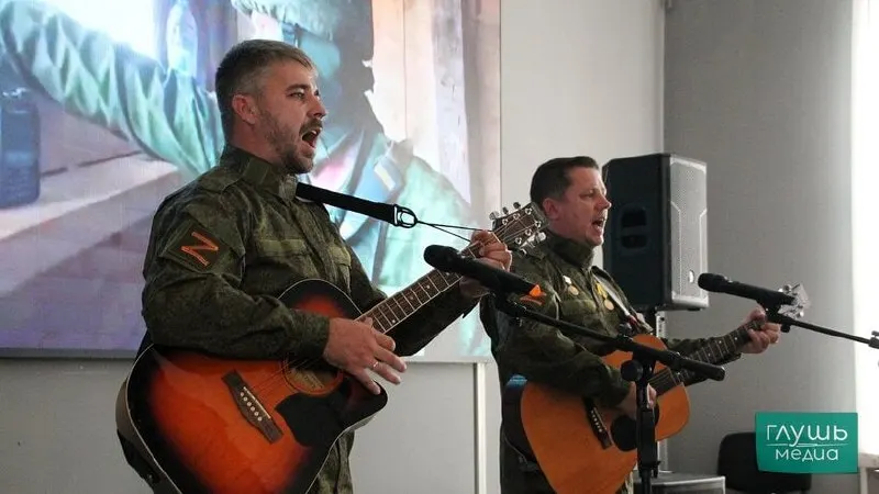 Директор областного учебно‑методического центра сообщила, что одного из прошлогодних земских работников забрали в армию; в этом году на программу заявились 20 человек, которых планируют направить в школы искусств с кадровым дефицитом.