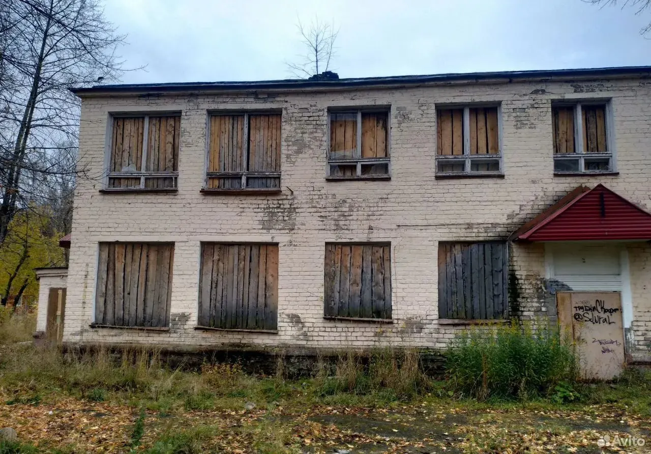 РЖД&nbsp;выставило на&nbsp;продажу заброшенный детский сад&nbsp;в&nbsp;Лёвшино