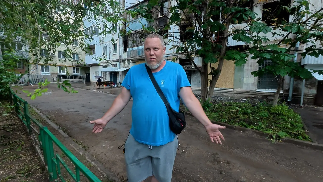 После взрыва газа в хрущёвке в Самаре дом полностью расселяют. Жители рассказывают о разрушениях, пострадавших и том, как им приходится покидать квартиры.