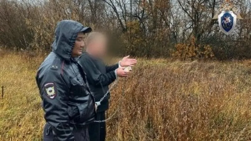Суд признал мужчину виновным в убийстве шести человек, каждое преступление сопровождалось изнасилованием; ему назначено 18 лет лишения свободы.