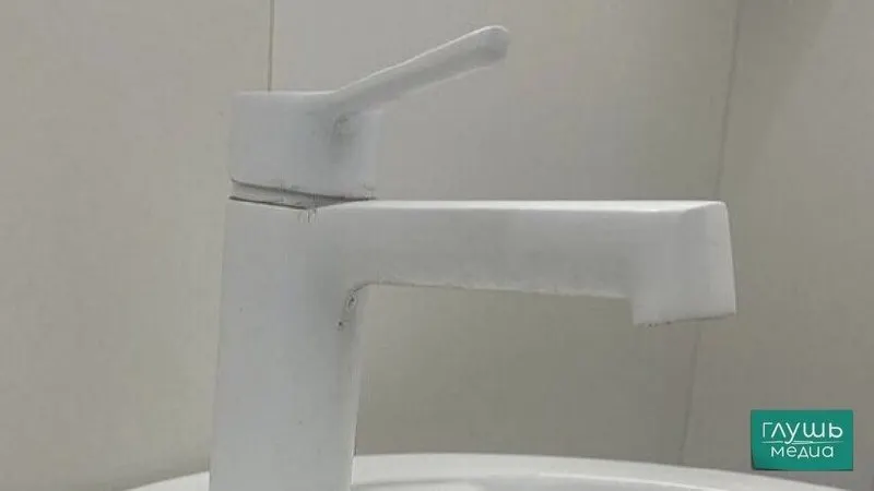 В Ленинском районе Саратова пройдут плановые отключения холодного водоснабжения с 16:00 6 июня до 8:00 7 июня из‑за замены запорной арматуры на улице Перспективной, 10. Рекомендуется заранее запастись водой.