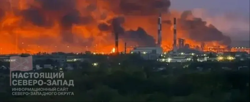 После удара БПЛА в Башкортостане полностью остановил работу один из крупнейших российских НПЗ. Повреждены установки первичной переработки, на восстановление могут потребоваться недели или месяцы.