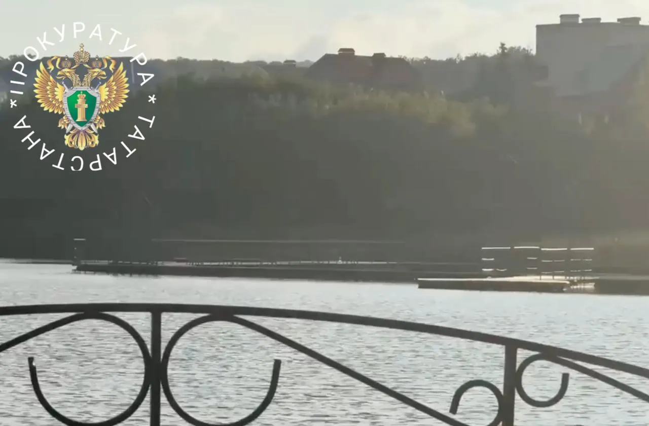 Тело 15‑летнего мальчика подняли водолазы в пруду спустя полтора часа после сообщения о пропаже. Место не было оборудовано для купания.