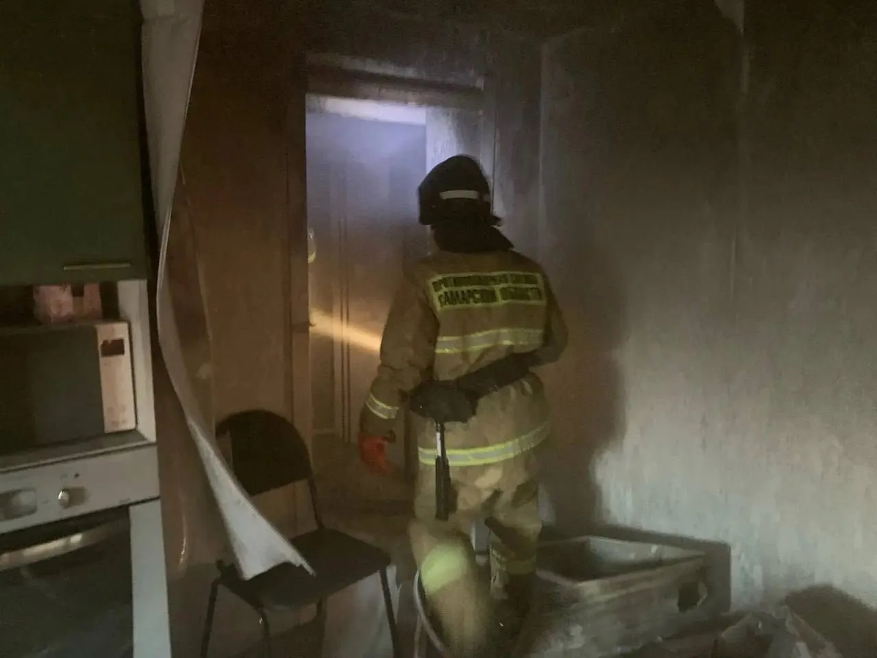 Пожар начался на улице Спортивная в 19:40, огонь охватил около 30 м². Погибших и пострадавших нет.
