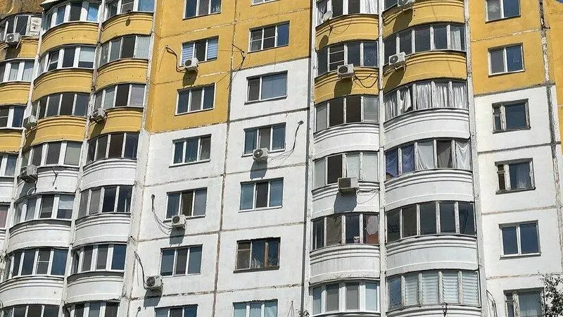 По оценке экспертов, срок накопления на квартиру площадью 60 м² в Саратовской области вырос до 4,9 года; средняя цена — около 5,1 млн рублей. По России в среднем стоимость вторичного жилья выросла на 9,3%.