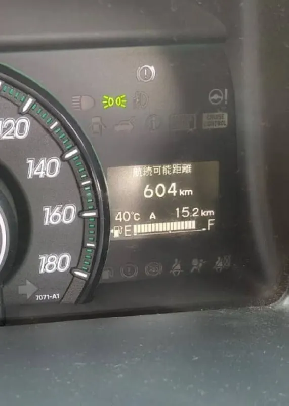 В Самаре отмечается аномально высокая температура — около +40 °C; в городе наблюдается существенная жара.