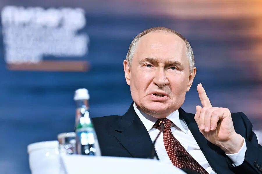 Президент назвал проблемы с топливом временными, отметил устойчивость экономики и сообщил о росте ненефтегазовых доходов бюджета на 25% во II квартале.