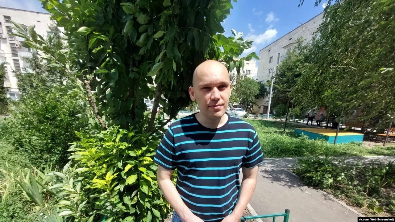 Правозащитную организацию «Крымская солидарность» включили в реестр, а список участников расширили до 137 человек. Среди новых позиций — инвалид I группы Игорь Никитенко, который заявляет, что не состоит в каких-либо организациях и оказался в списке без объяснений.