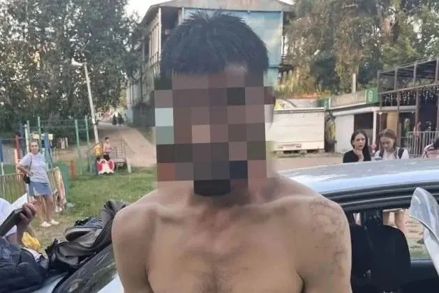 Росгвардия задержала в Затоне дебошира; при установлении личности выяснилось, что он проходит по двум статьям по делу об изнасиловании несовершеннолетней.