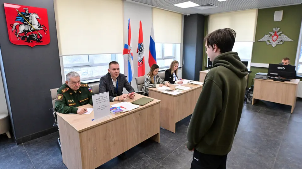 Закон, подписанный 26 июля, открывает Минобороны и командирам доступ к единому государственному реестру записей актов гражданского состояния для оптимизации воинского учёта и оперативного предоставления соцподдержки на фоне обсуждений возможной новой мобилизации.