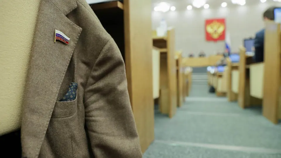 Правительство поддержало инициативу, которая снимает с региональных парламентариев санкции за отсутствие или несвоевременную подачу деклараций о доходах; документ рекомендован к доработке с учётом замечаний ведомств.