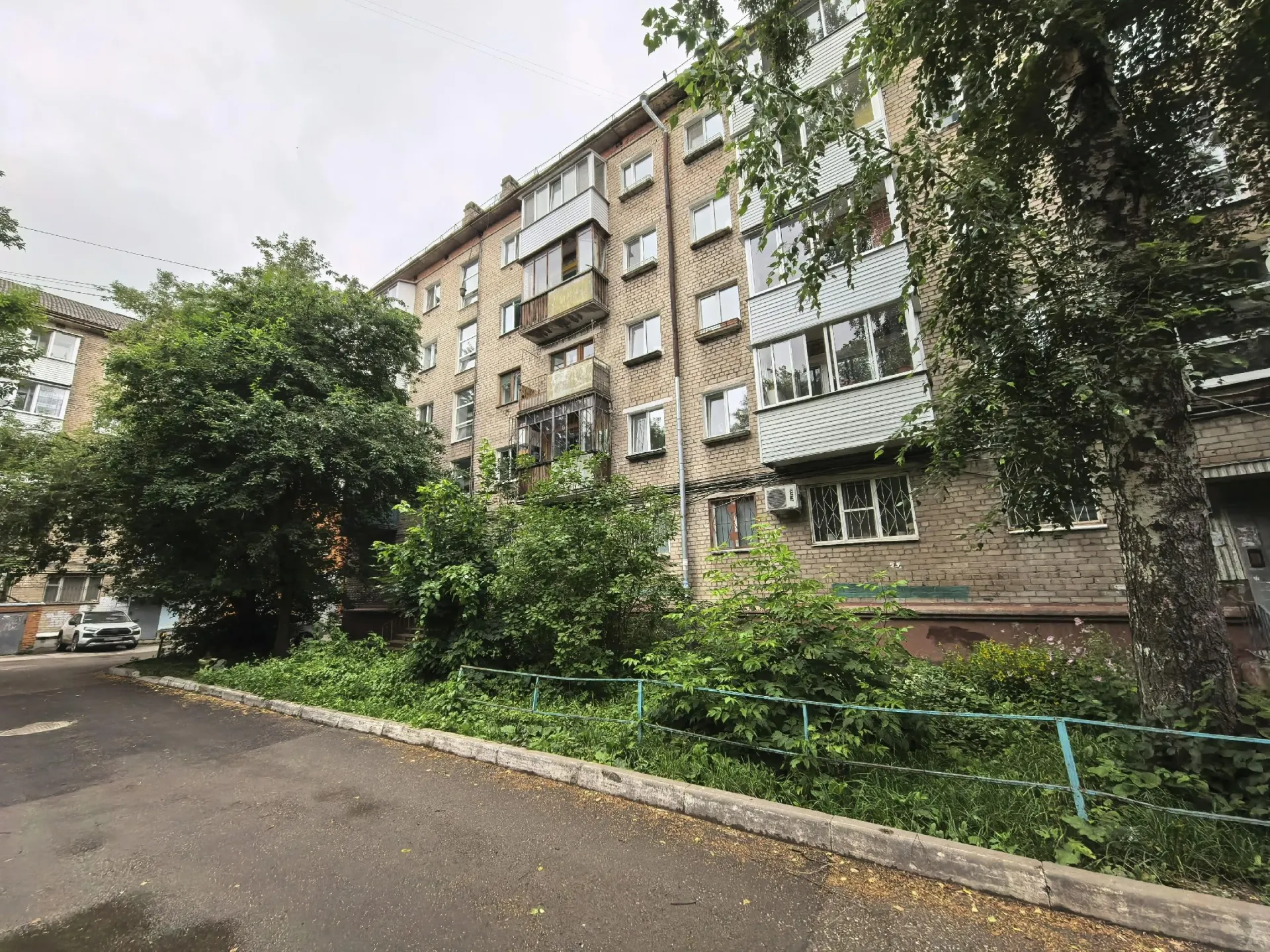 Пенсионерке продали жильё по доверенности на обитель — риелтор и настоятельница утверждают, что сделка законна и женщина в курсе, при этом деньги пенсионерке не отдадут.