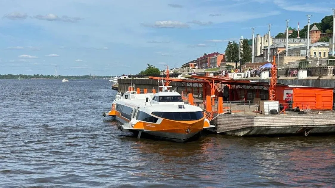 Рейсы из Перми в Сарапул назначены на 30 июля, 17 и 21 августа. Стоимость билета — 2 800 руб.; отправление от Перми I в 08:15. Судно ночует без пассажиров — ночёвку пассажирам нужно организовать самостоятельно.