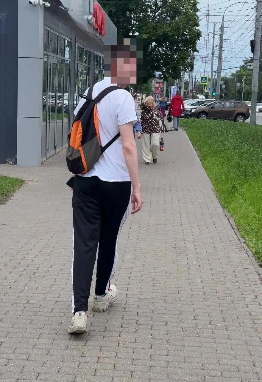 Жительница Кирова рассказала о двух эпизодах домогательств в городском транспорте. Пассажирок призывают быть бдительными и не молчать при подозрительных действиях.