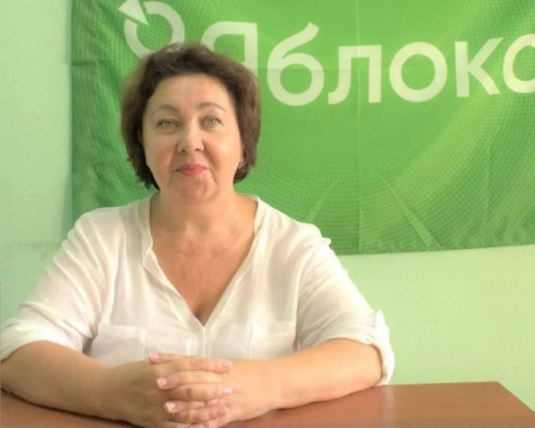В Москве объединили два уголовных дела по обвинениям в участии в «Съезде народных депутатов». Сегодня суд должен решить вопрос о продлении меры пресечения; журналистке отказали в протокольной съёмке.