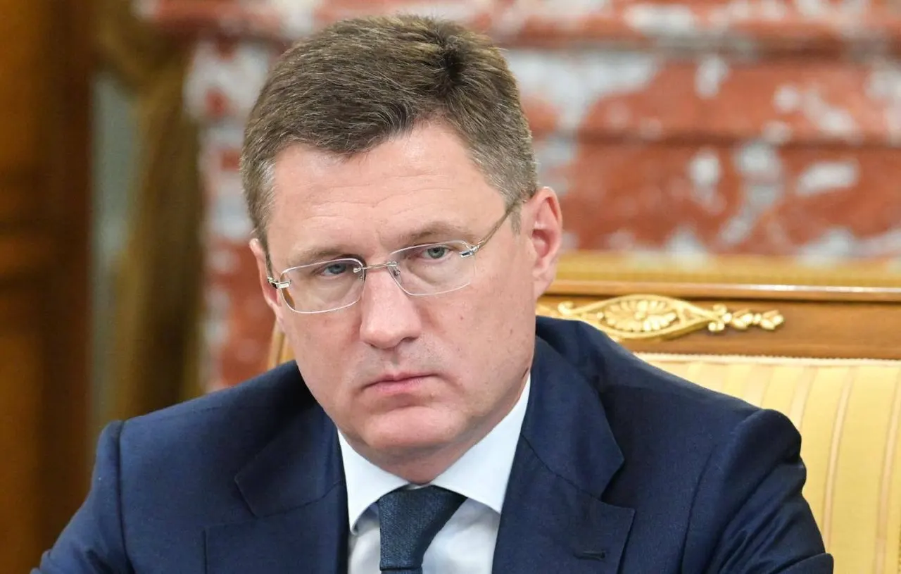 Частичный вывод НПЗ из работы приводит к перебоям с поставками топлива. Правительство принимает меры для загрузки заводов и восстановления объёмов производства.