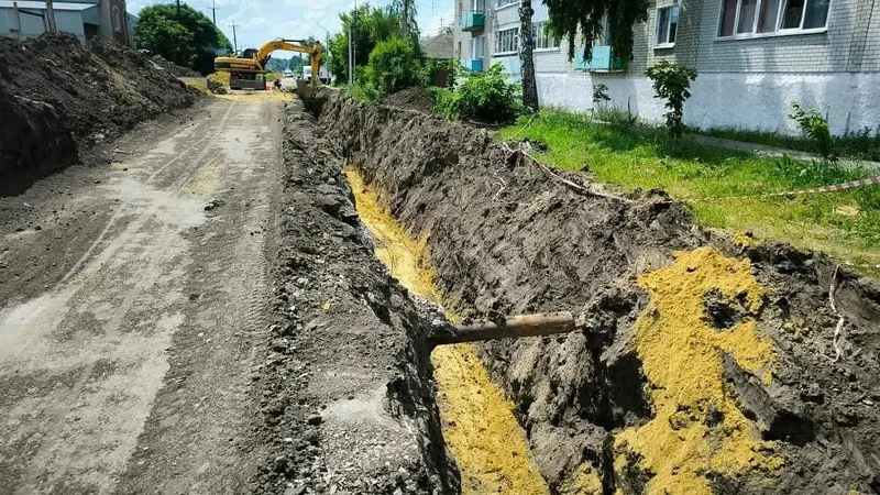 Из регионального резервного фонда направили более 32 млн рублей на ремонт водопроводных сооружений в семи районах области — работы улучшат качество водоснабжения для более 70 тысяч сельских жителей.
