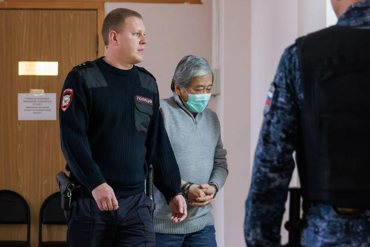 Материалы уголовного дела Александра Пака, признанного виновным в убийстве многодетной матери Екатерины Буравлёвой, зарегистрированы в картотеке Верховного суда и направлены в третий состав уголовной коллегии.