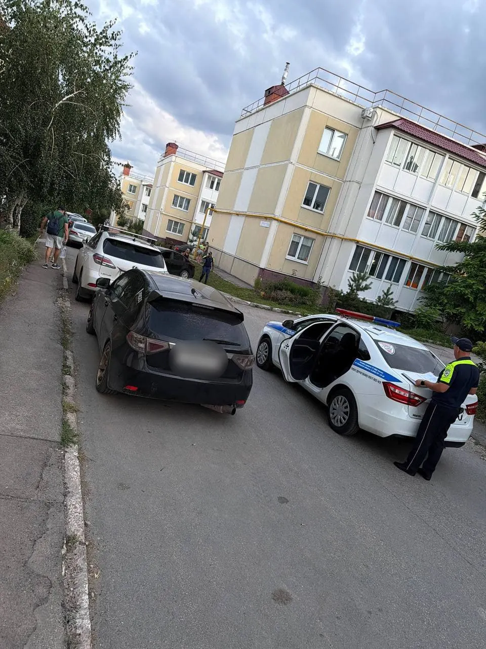 Нетрезвая женщина за рулём в районе Лесной поляны просила оставить права, однако удостоверение уже лишено.