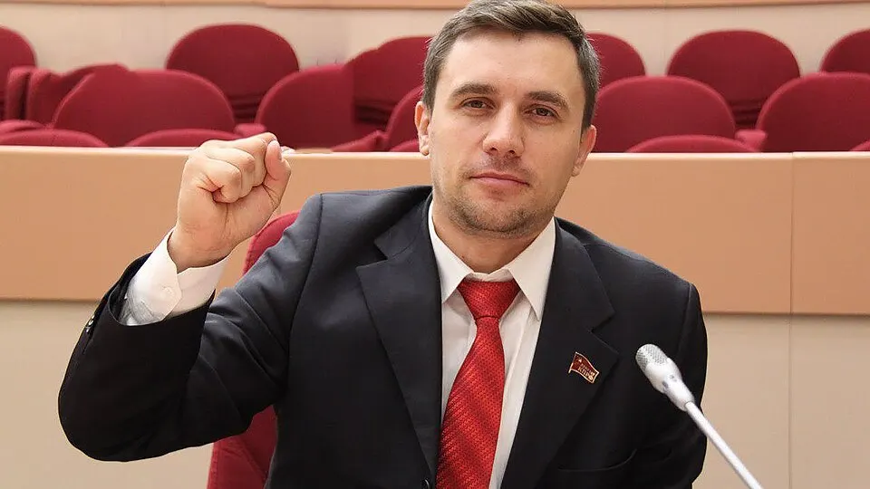 В Саратовской области произошли решения по иностранным агентам, штраф за публикацию с символикой Навального, задержания блогеров за действия на Мамаевом кургане и другие региональные события.