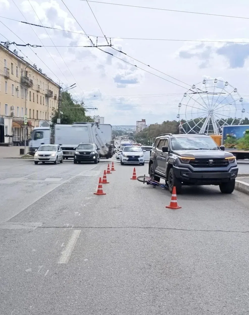 12-летний велосипедист получил травмы после наезда автомобиля «Танк 400».