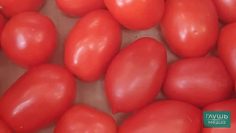 Данные зафиксировали изменение цен на продукты: помидоры дешевеют, сахар и пшено дорожают.