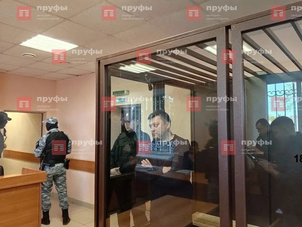Следствие ходатайствует о повторной мере пресечения в отношении экс-мэра Уфы; суд рассматривает вопрос о мере пресечения во втором заседании.